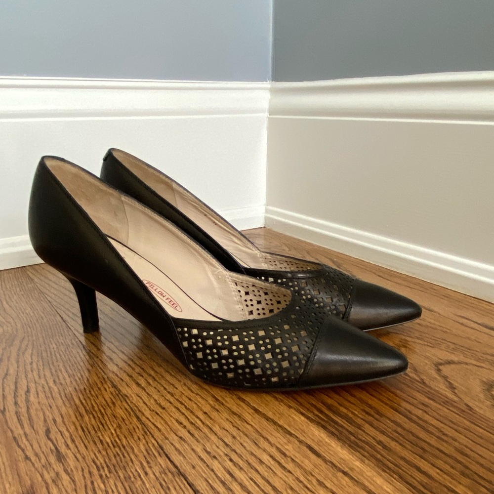 Amalfi by Rangoni Black Leather Kitten Heel Pumps 9N